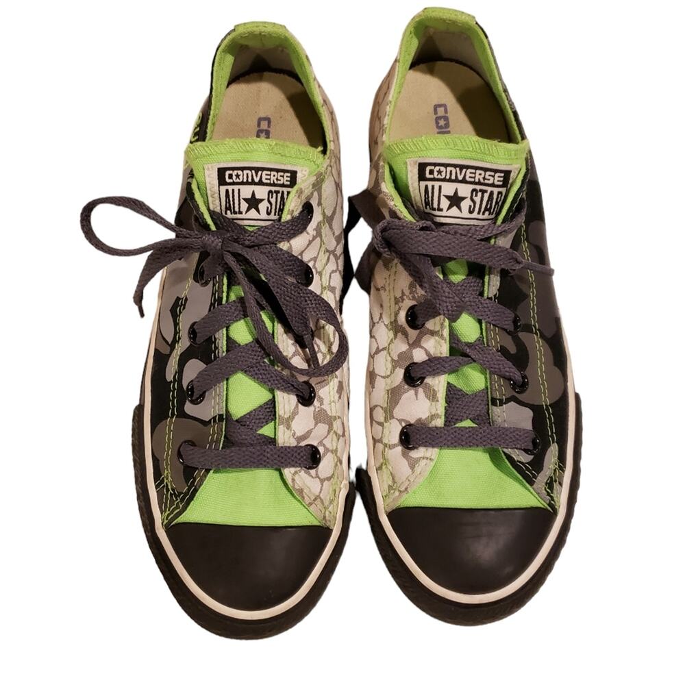 Converse Shoes - Picture 2 of 11